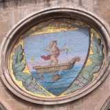 In realt� se si osserva con attenzione la facciata dello storico Palazzo Fizzarotti di Bari, edificato agli inizi del 900, si noter� come l� si trovino quattro medaglioni che raffigurano altrettanti stemmi. Ebbene, tra questi c�� proprio il Barione 